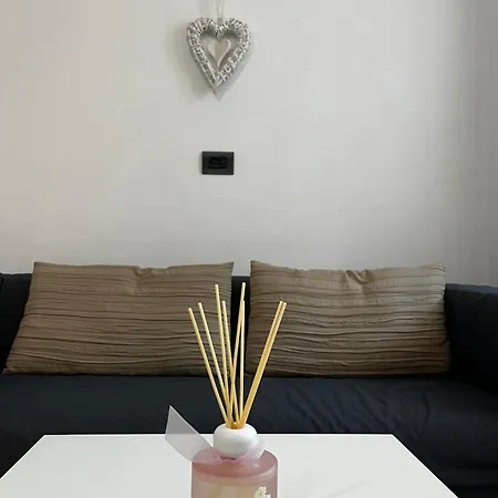 Casa Stefania マンデッロ・デル・ラーリオ